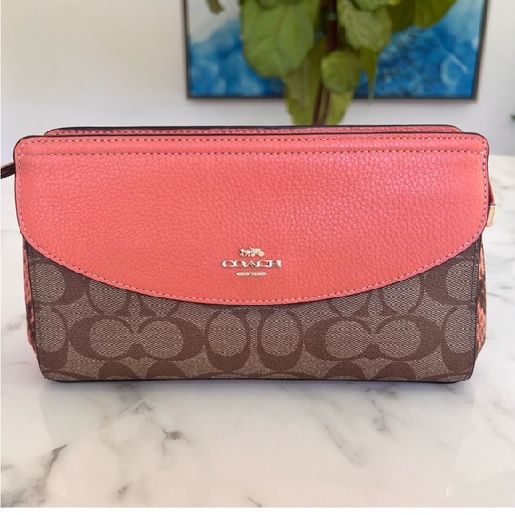 Coach Flap Signature Clutch wristlet wallet in subtle coral color leather! NWOT - Picture 12 of 13